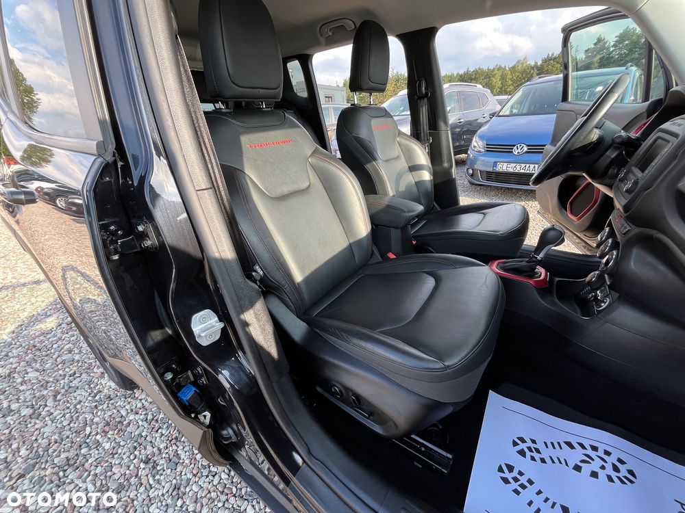 Jeep Renegade 2.0 MultiJet Trailhawk 4WD S&S - 23