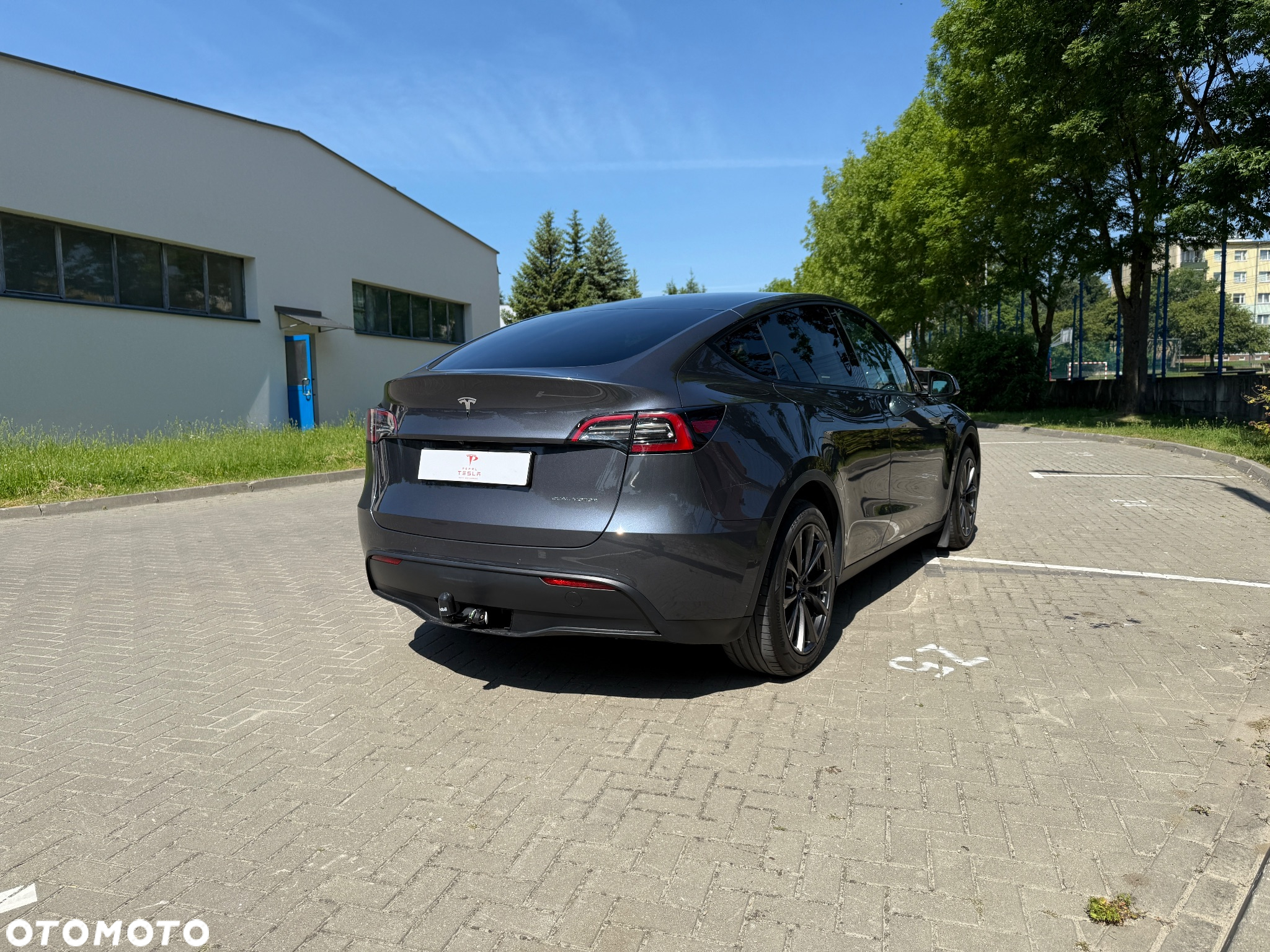 Tesla Y Long Range AWD - 6