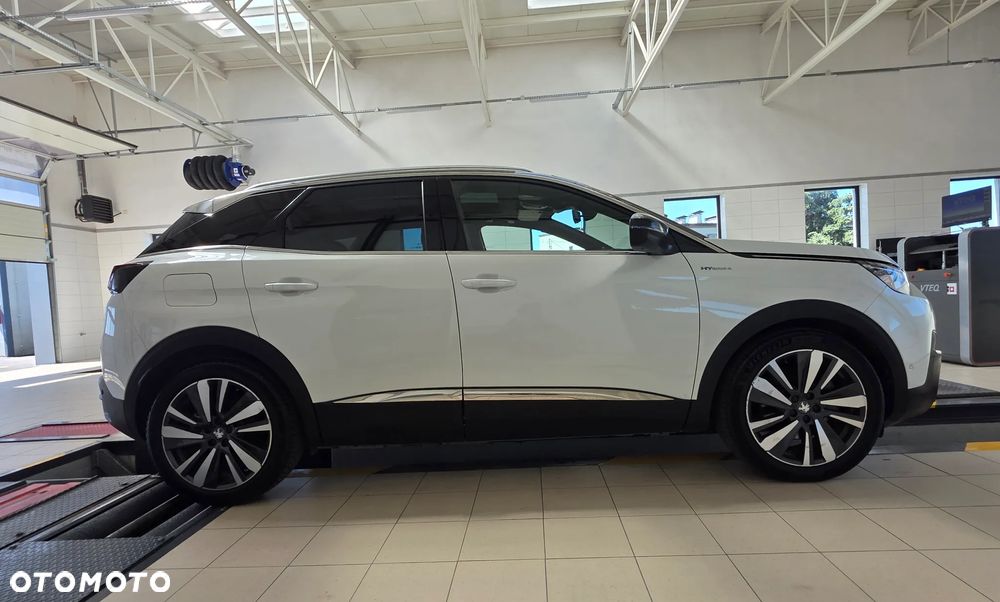 Peugeot 3008 1.6 PureTech Hybrid4 PHEV GT S&S EAT8 - 4
