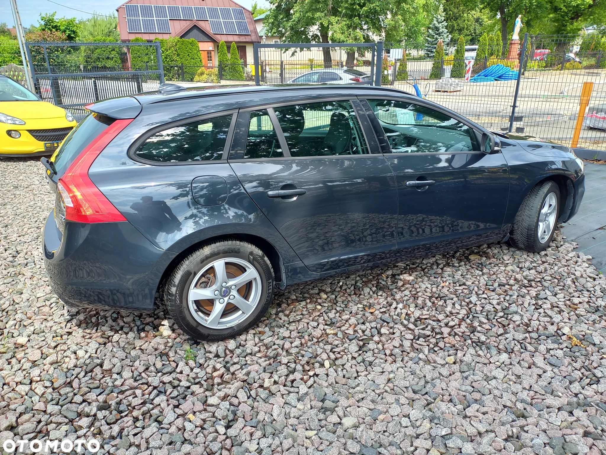Volvo V60 D2 Drive-E Dynamic Edition (Kinetic) - 11