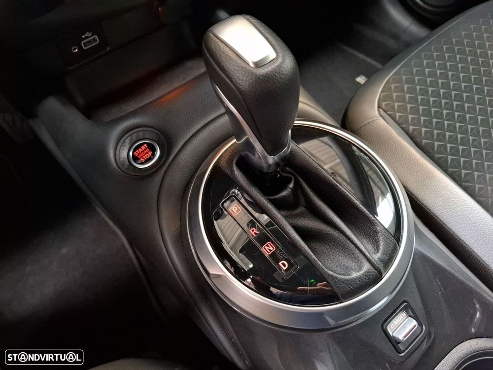 Nissan Juke 1.0 DIG-T N-Connecta NAV. DCT — fotografia 14