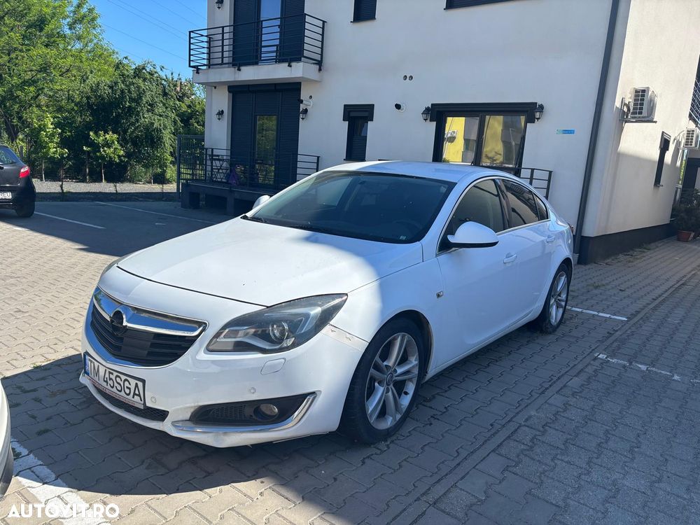 Opel Insignia - 1