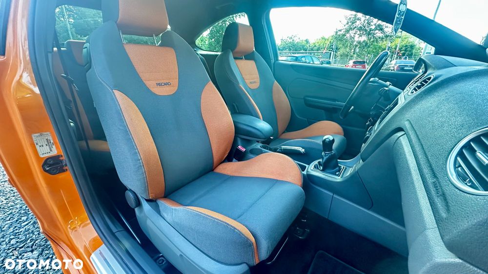 Ford Focus 2.5 ST - 27