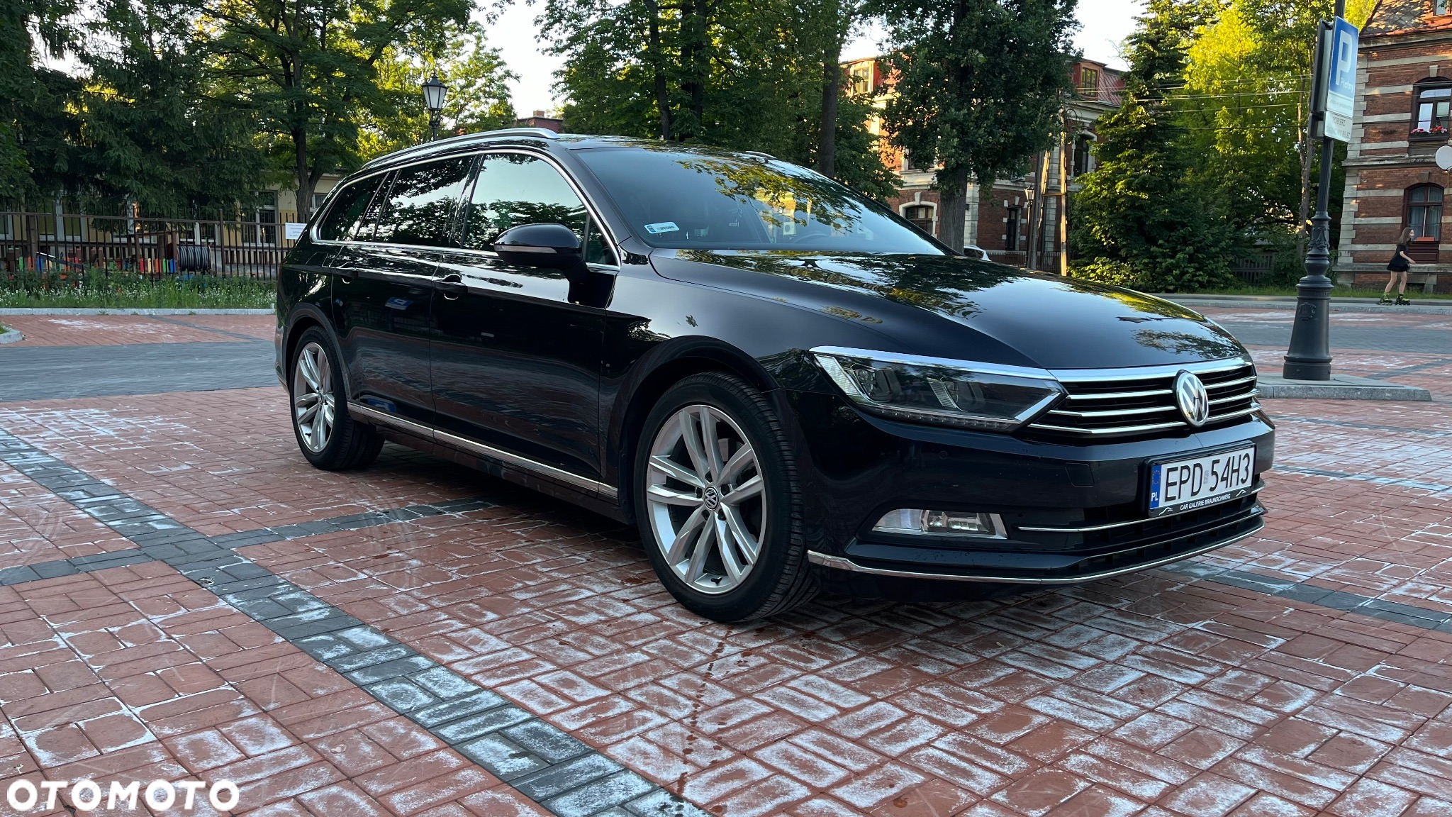 Volkswagen Passat - 2
