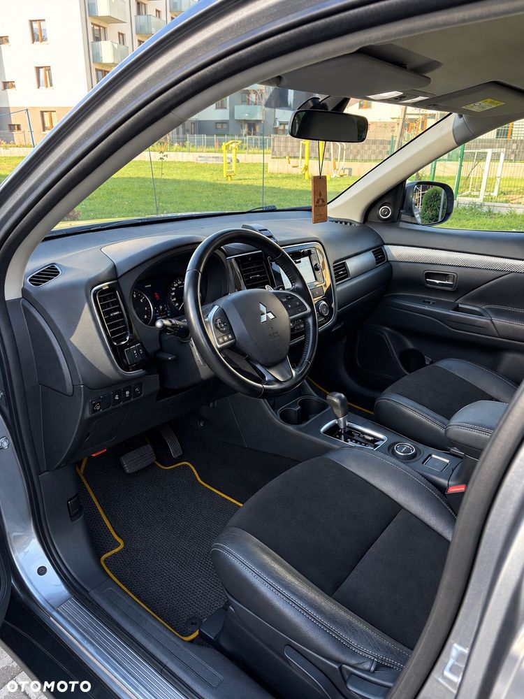 Mitsubishi Outlander 2.0 Intense + CVT - 6