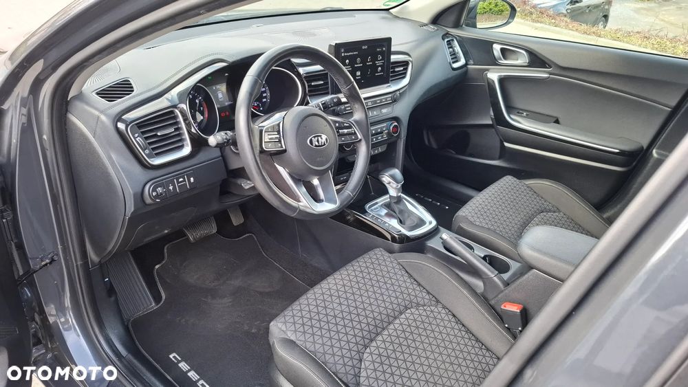 Kia Ceed 1.4 T-GDI DCT OPF Platinum Edition - 8