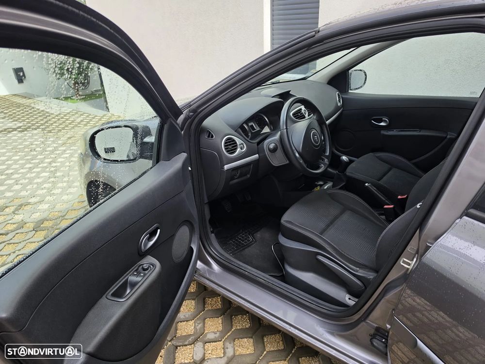 Renault Clio 1.5 dCi Dynamique S - 8