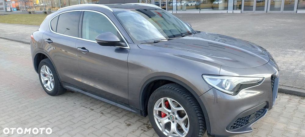 Alfa Romeo Stelvio 2.0 Turbo 16V AT8-Q4 Super - 16