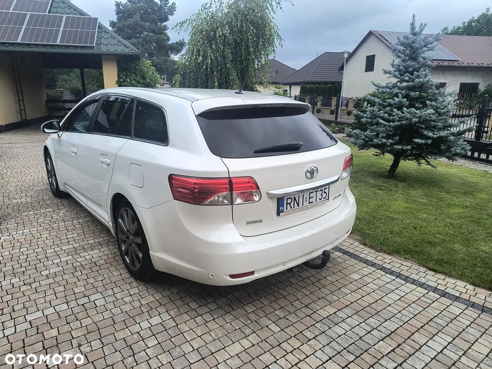 Toyota Avensis 2.0 Premium MS - 3
