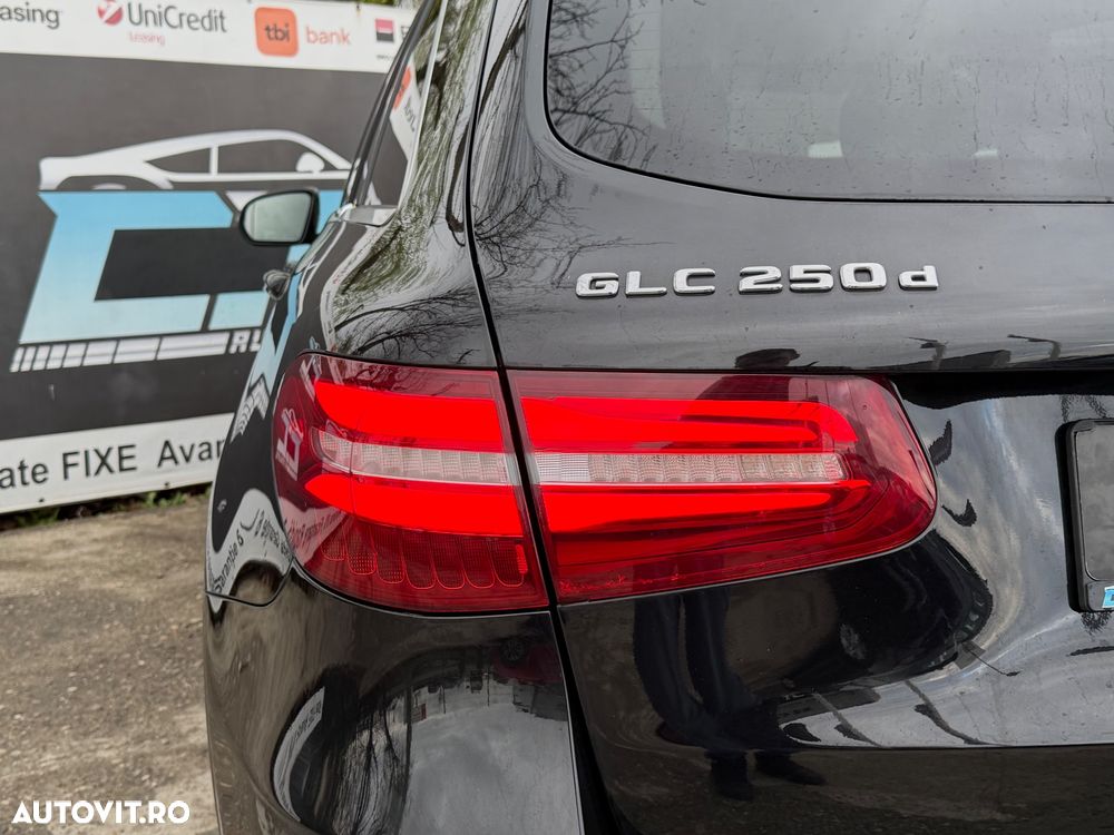 Mercedes-Benz GLC 250 d 4MATIC 9G-TRONIC AMG Line - 30
