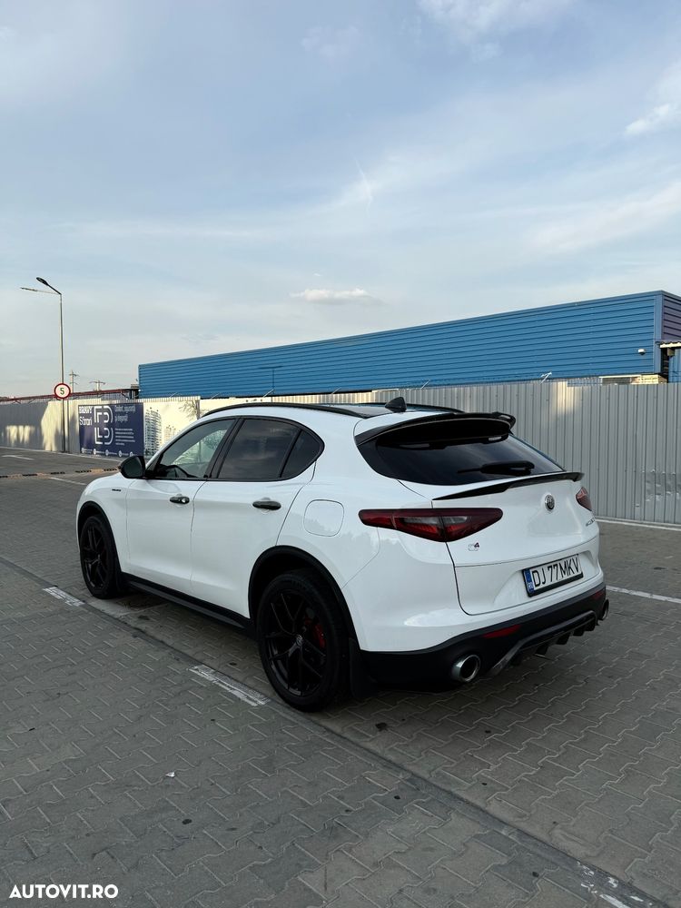 Alfa Romeo Stelvio 2.0 Turbo AWD AT8 Veloce - 7