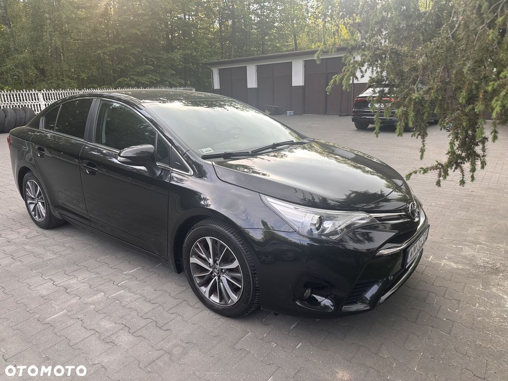 Toyota Avensis 2.0 D-4D Selection - 1