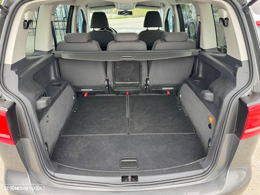 VW Touran 1.6 TDI Blue.Confortline 7L - 39