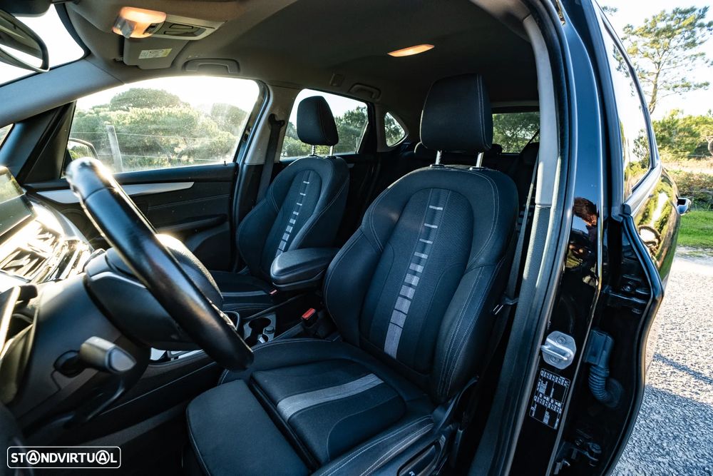 BMW 216 Active Tourer d Aut. Sport Line - 28