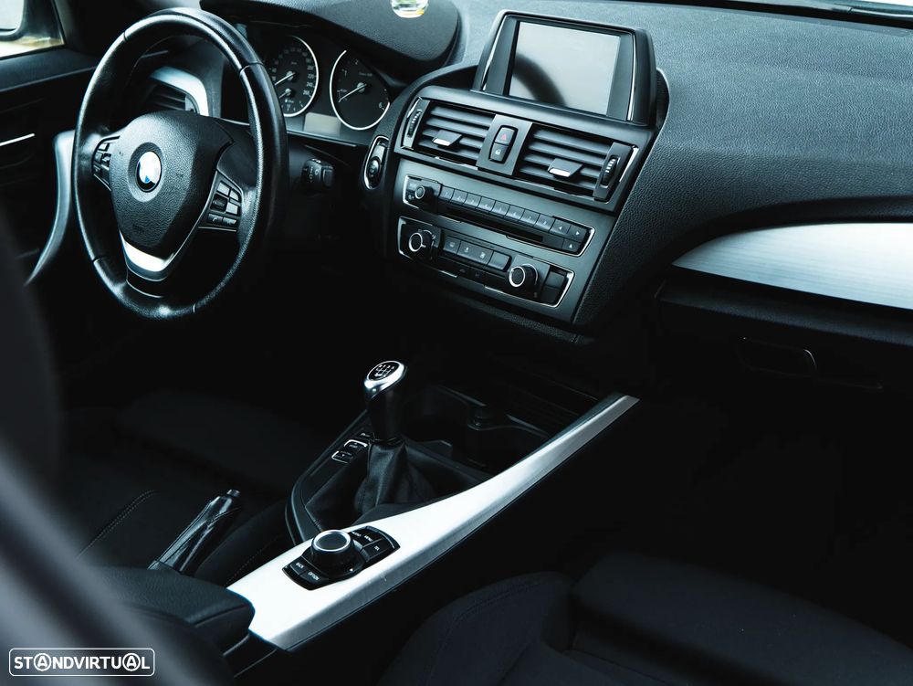 BMW 116 d EDynamics Line Sport - 34