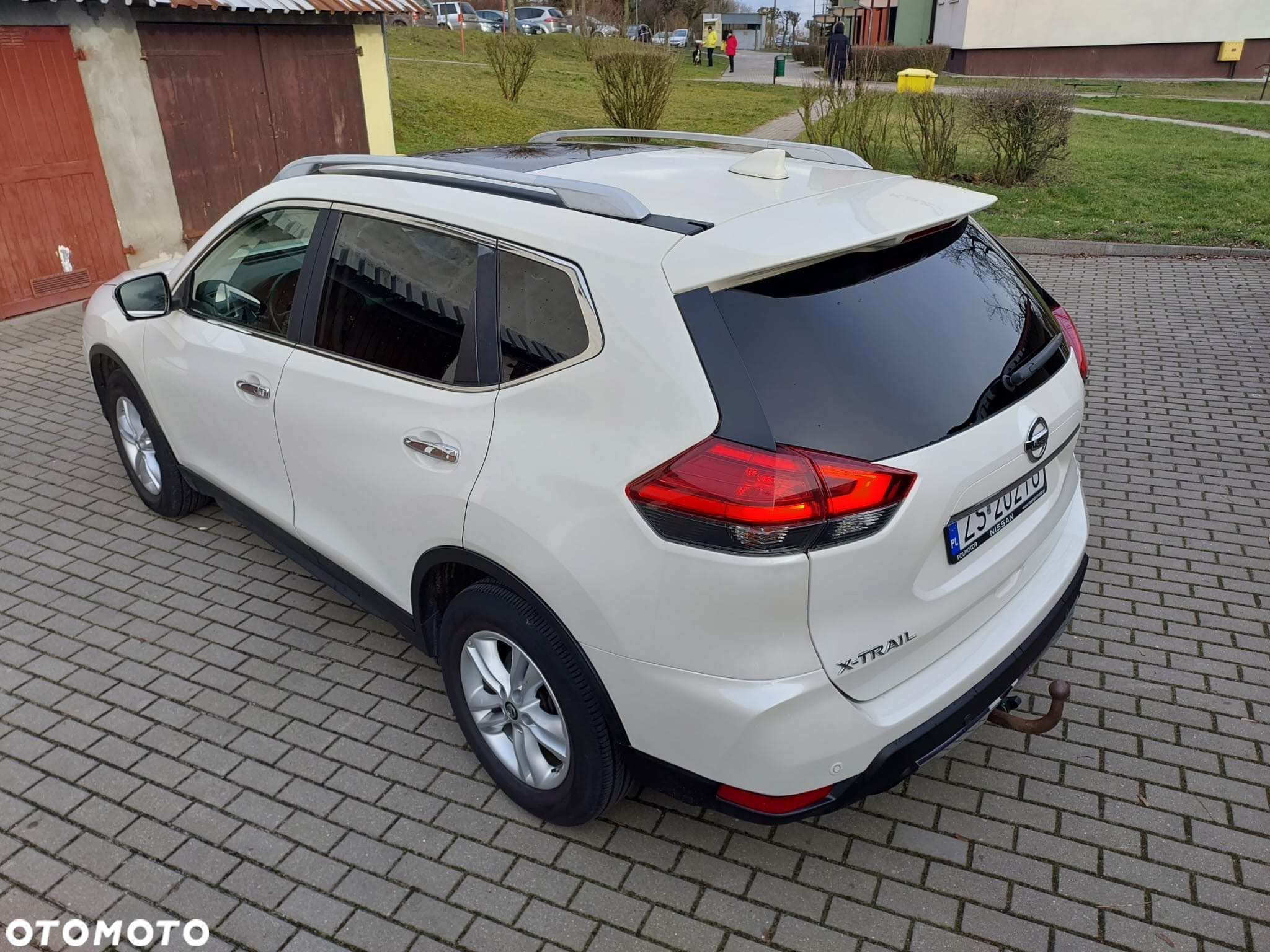Nissan X-Trail 1.6 DCi N-Connecta 4WD 7os - 4