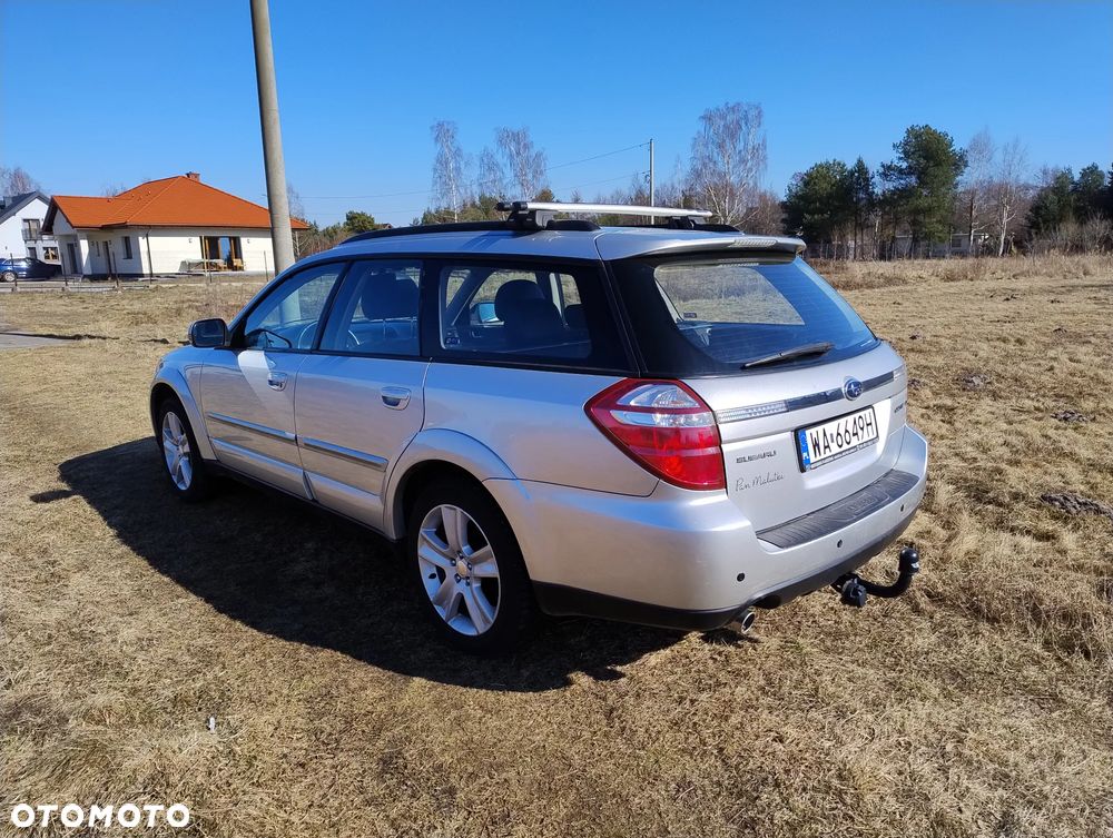 Subaru Outback 2.5i AT - 4