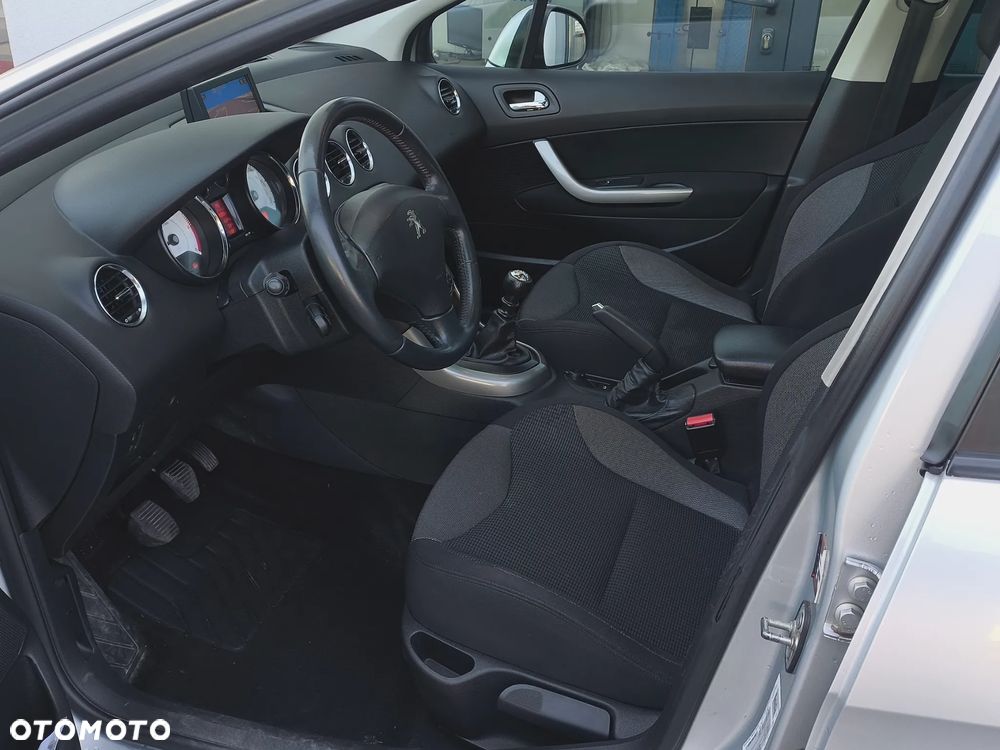 Peugeot 308 HDi FAP 150 Allure - 16