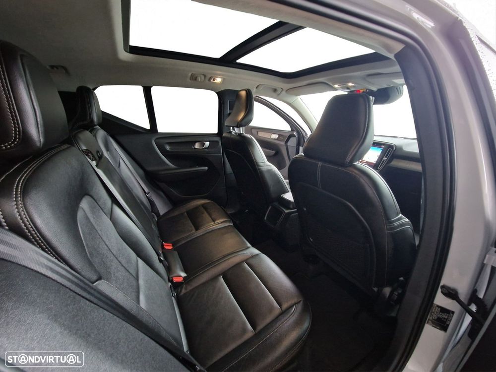 Volvo XC 40 2.0 D3 Momentum Plus - 19