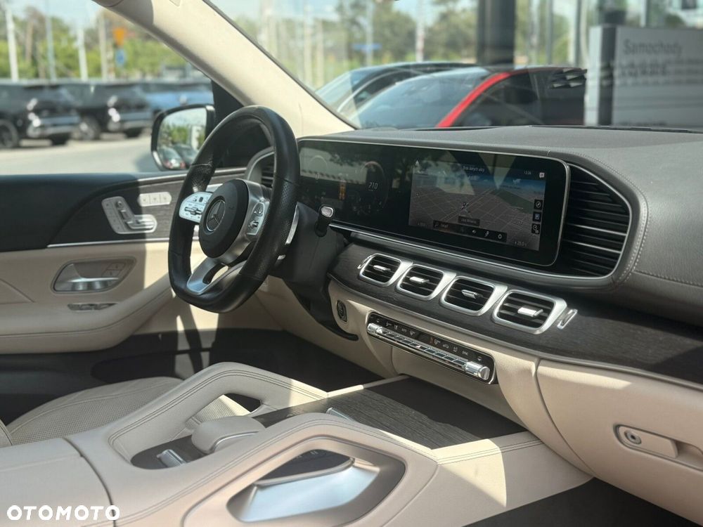 Mercedes-Benz GLS - 14