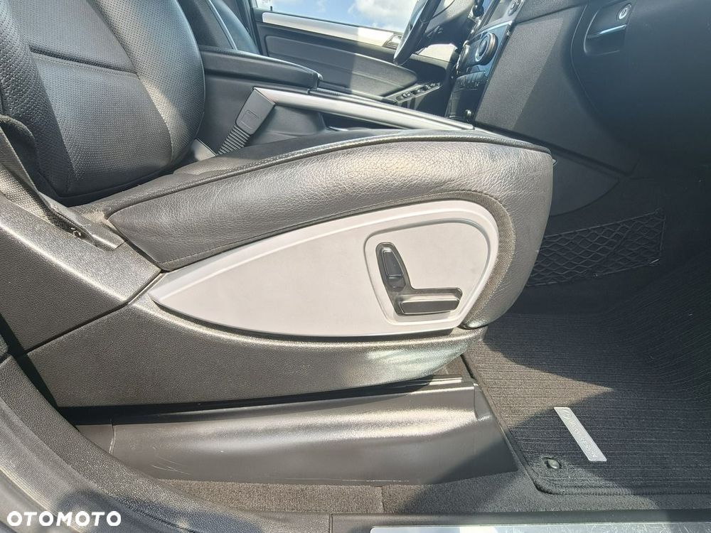 Mercedes-Benz ML - 26