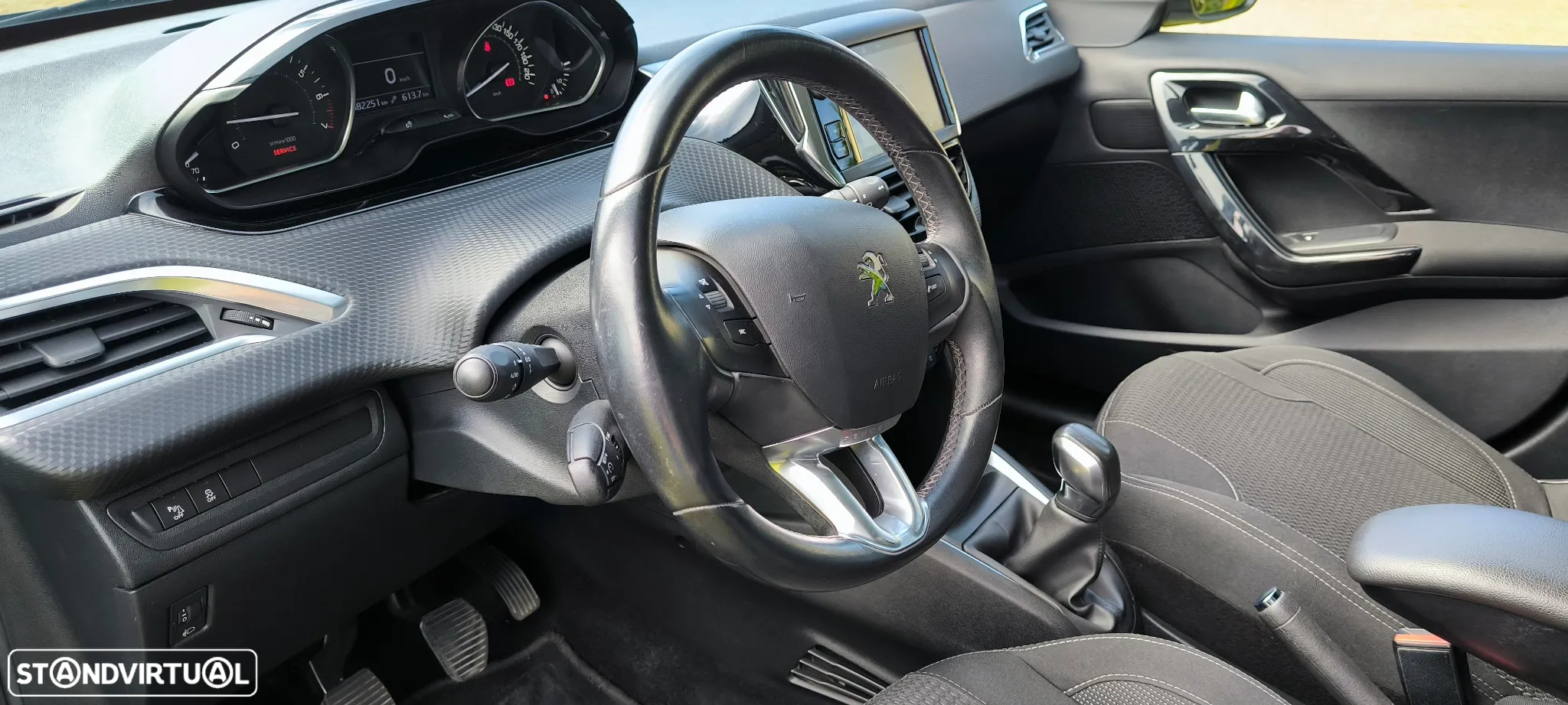 Peugeot 208 1.2 PureTech Style - 17