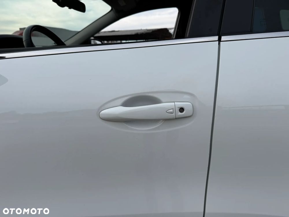 Renault Kadjar 1.2 Energy TCe Limited - 32