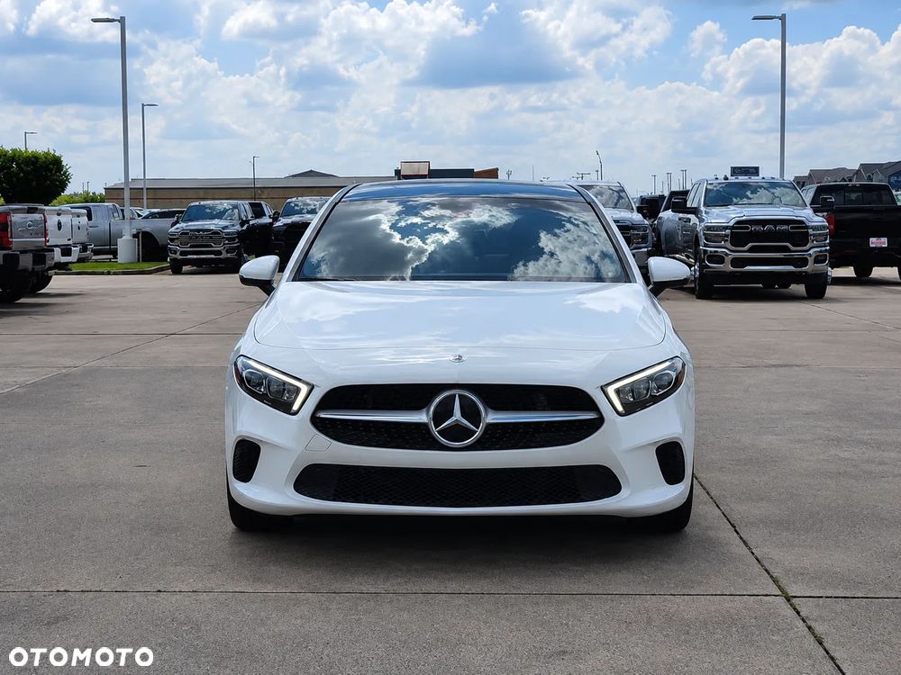 Mercedes-Benz Klasa A 220 4-Matic 7G-DCT - 2