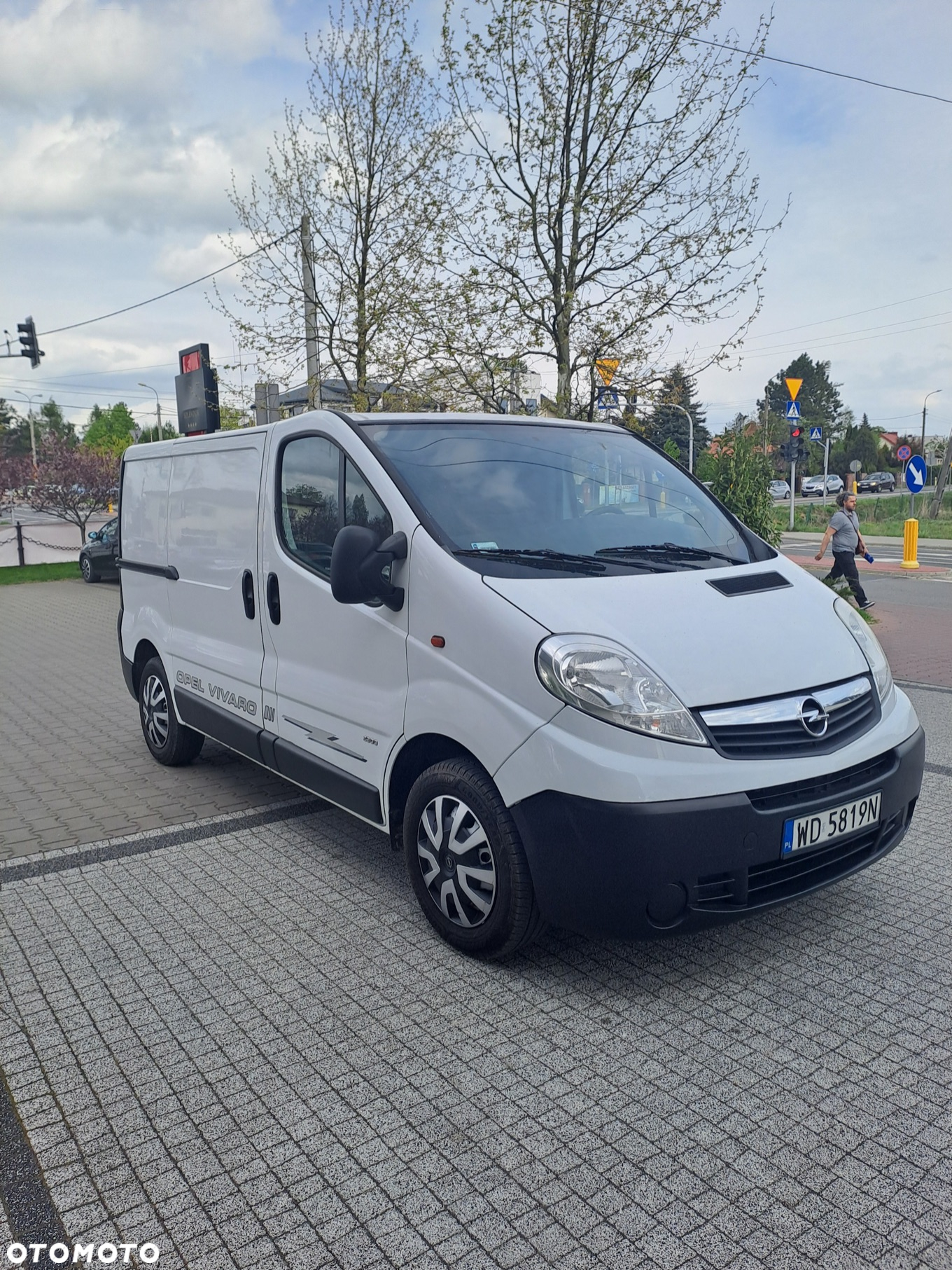 Opel Vivaro - 2