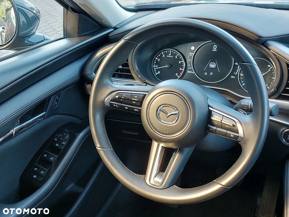 Mazda 3 - 8