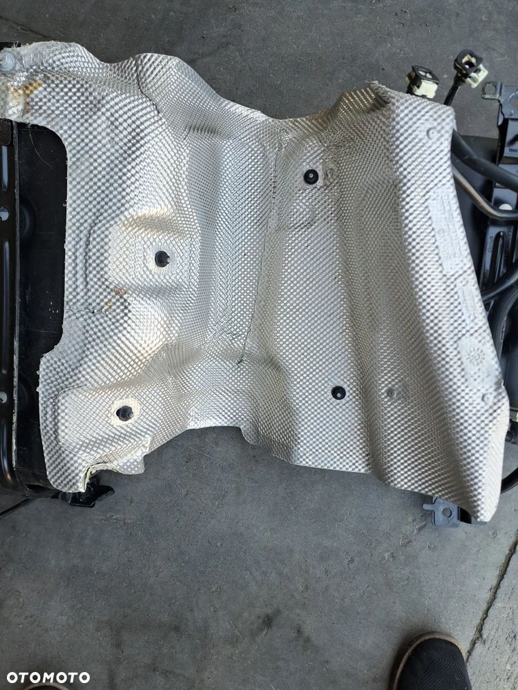 Zbiornik paliwa Volvo XC40 - 7