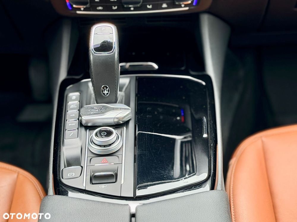 Maserati Levante - 22