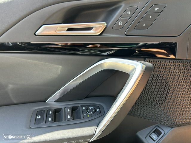 BMW X1 sDrive18i xLine - 16