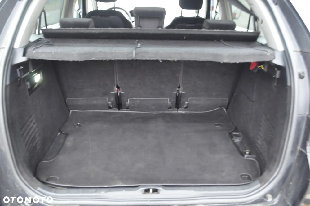 Citroën C4 Picasso - 8