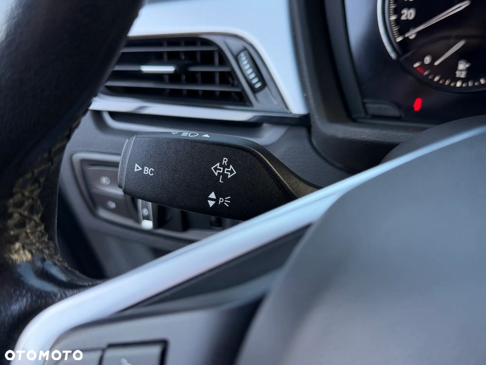 BMW X1 sDrive18i Advantage - 29