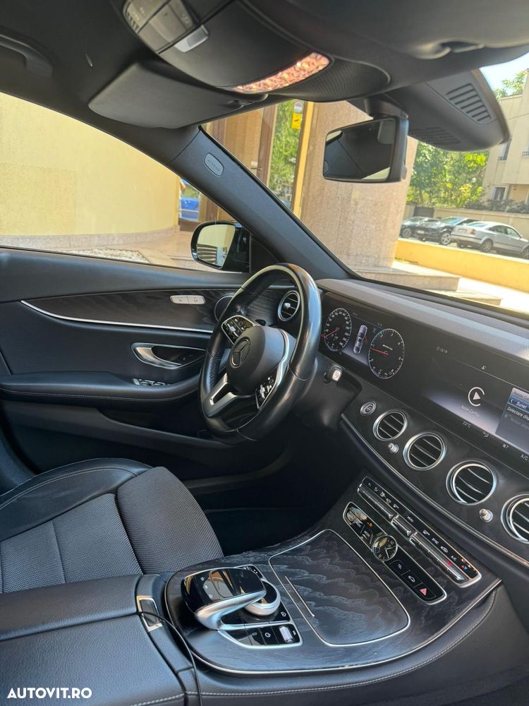 Mercedes-Benz E 220 d 4Matic 9G-TRONIC Avantgarde - 18