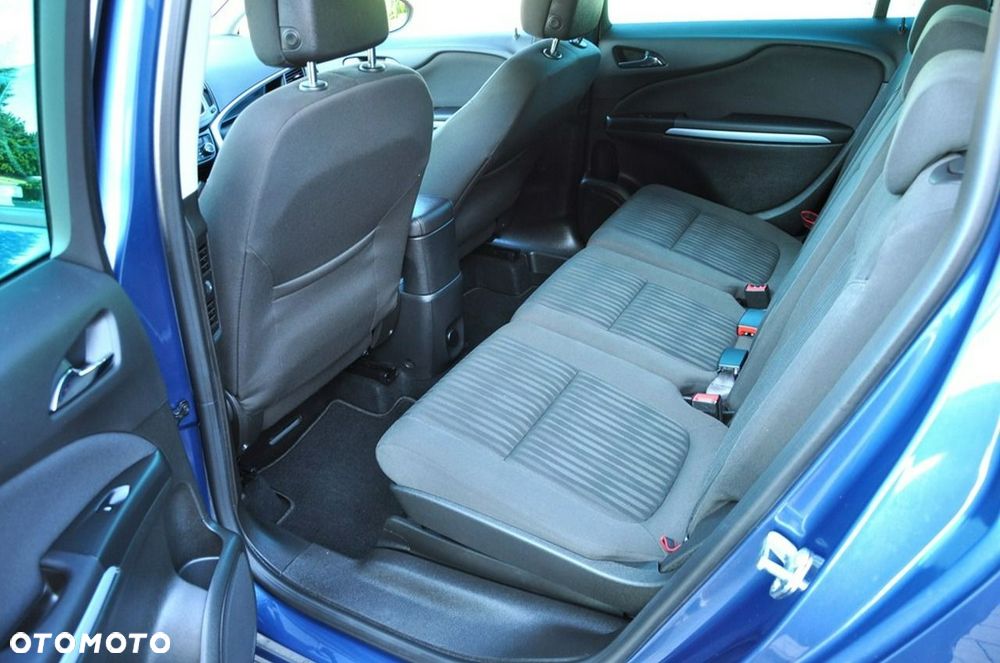 Opel Zafira - 24
