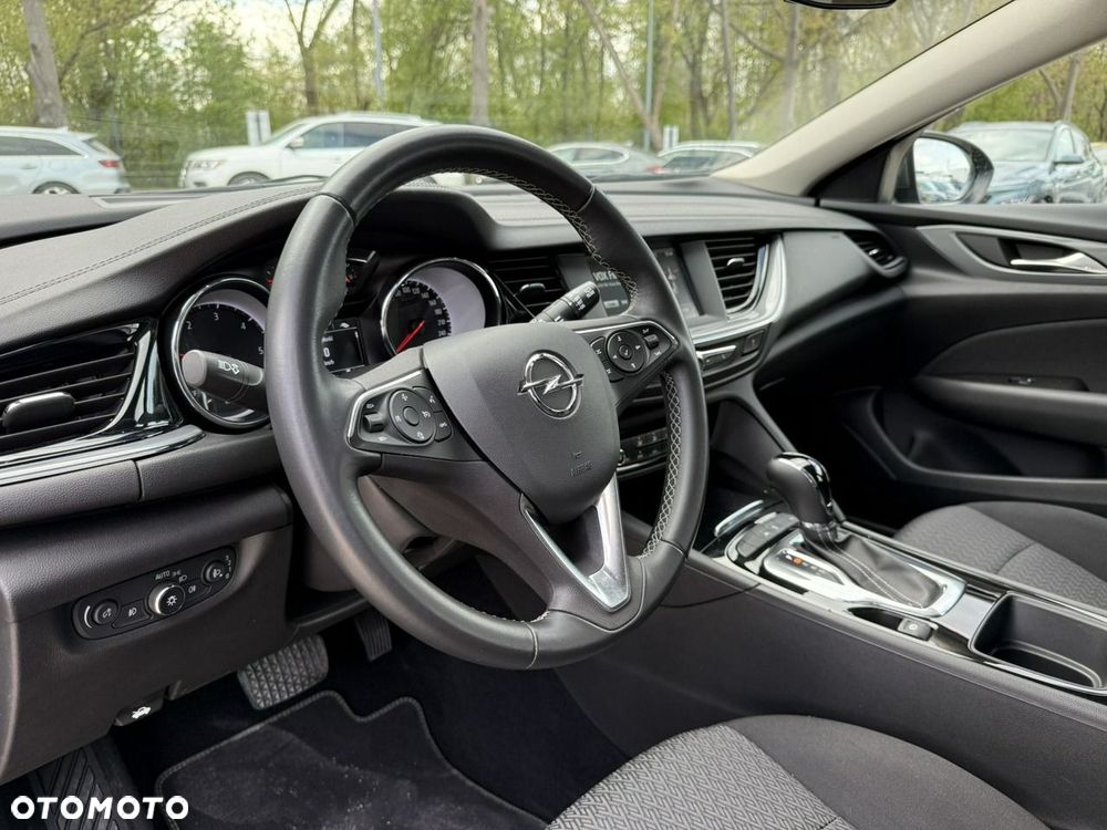 Opel Insignia - 23