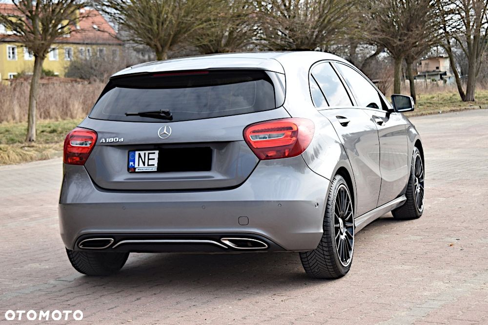 Mercedes-Benz Klasa A 180 CDI AMG Line - 16