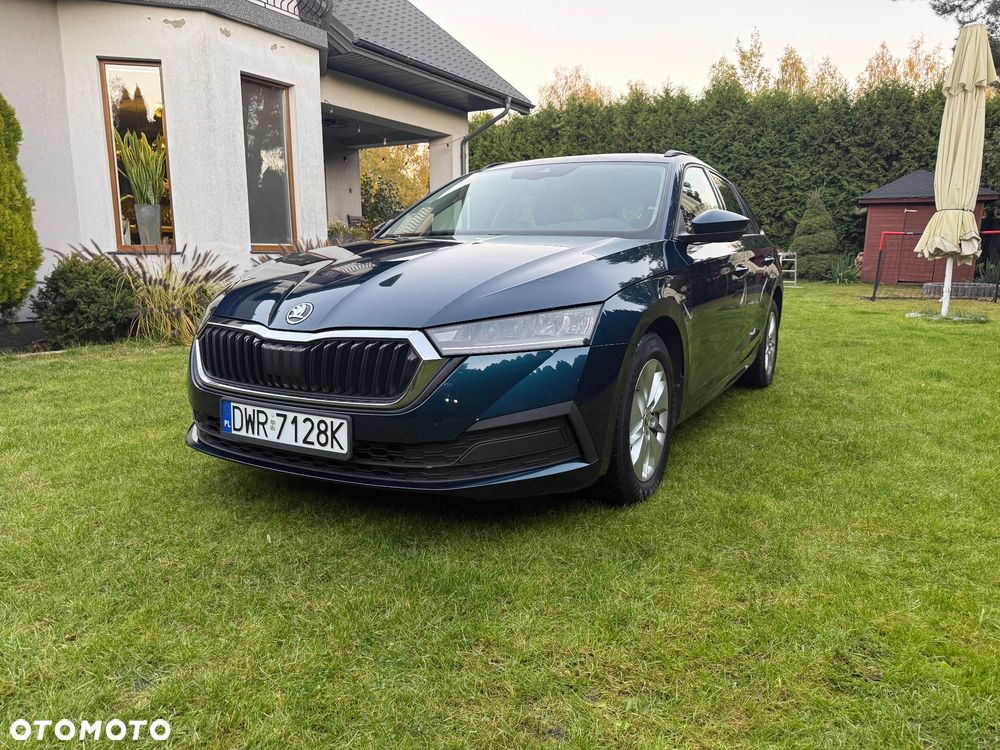 Skoda Octavia 2021 photo 2