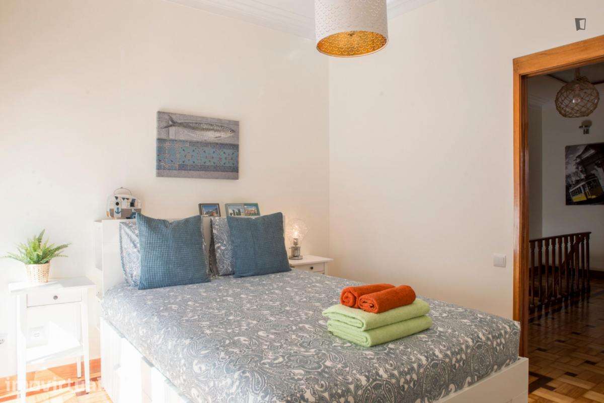 Quarto - localizado em Matosinhos Porto - Grande imagem: 4/20