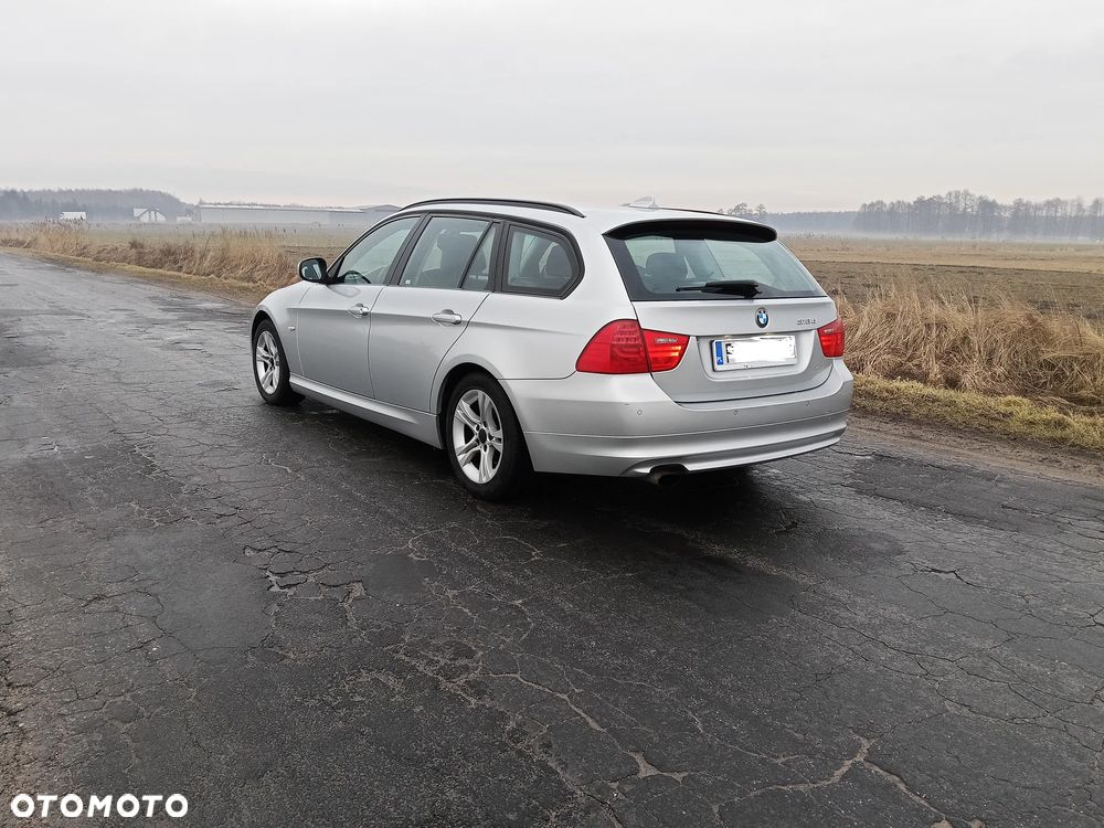 BMW Seria 3 318d - 6