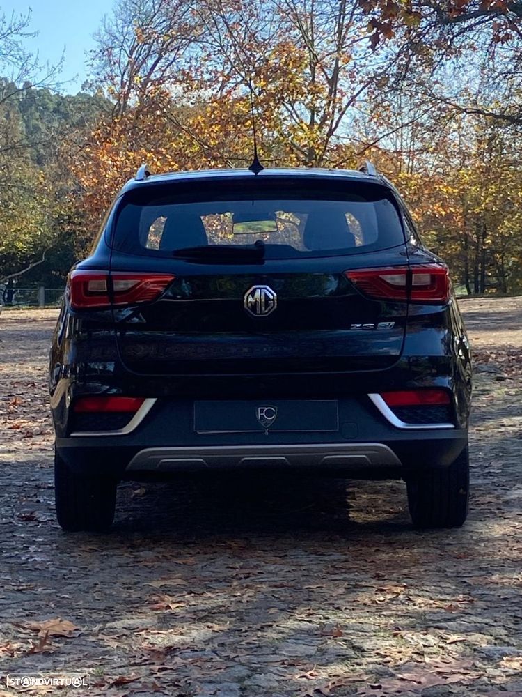 MG ZS EV Luxury - 9