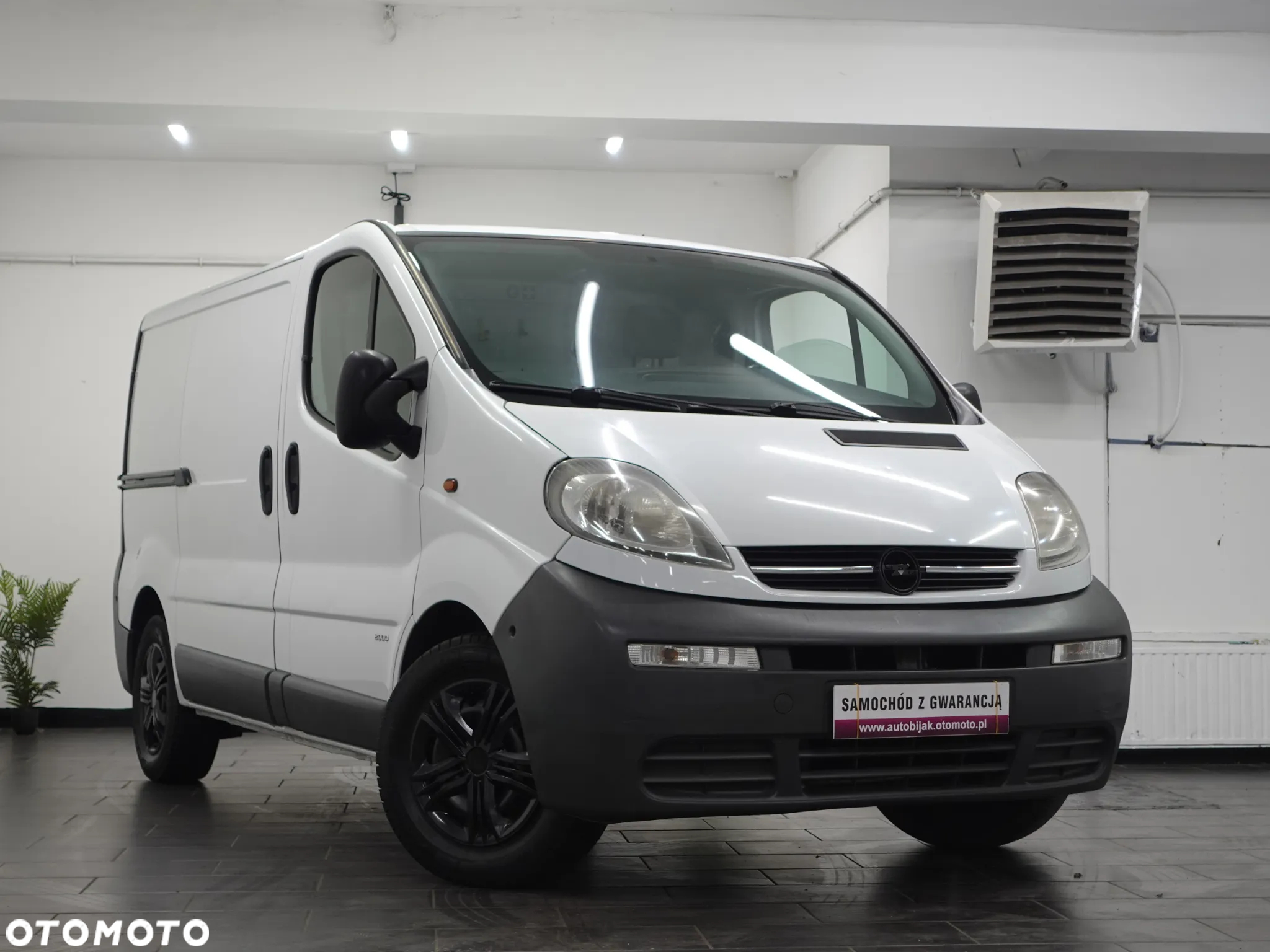 Opel Vivaro - 12