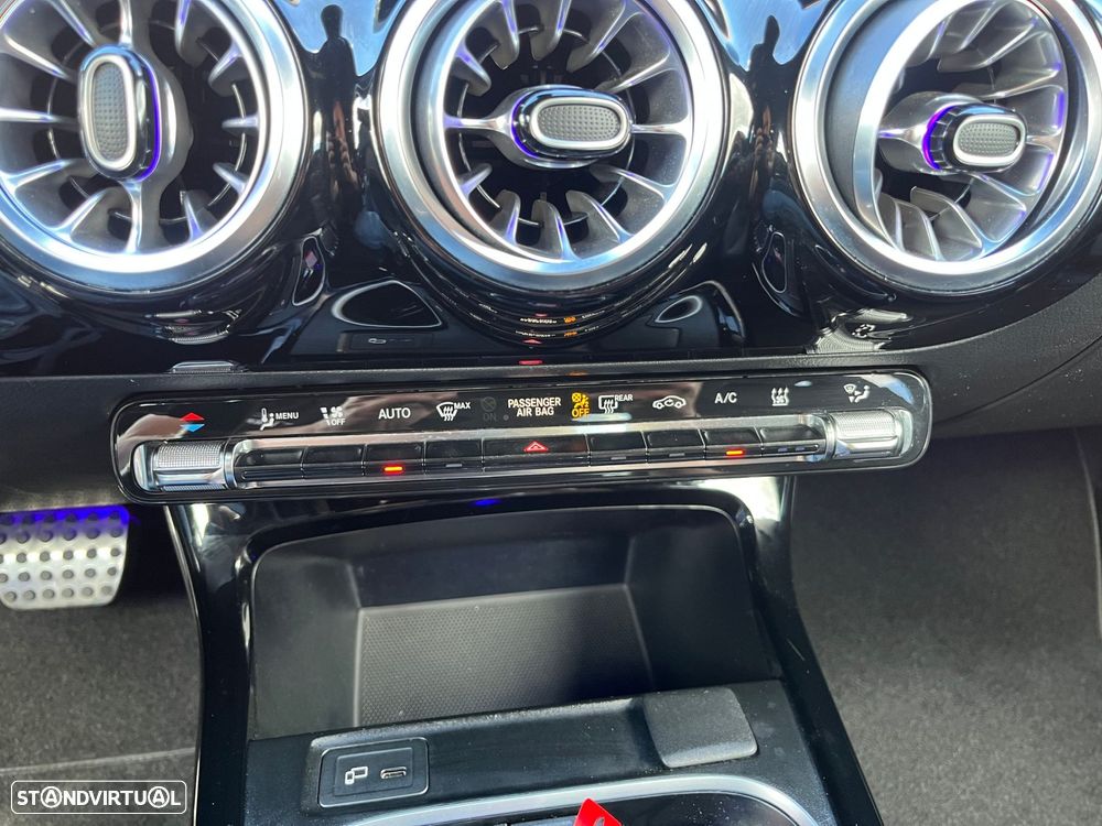 Mercedes-Benz A 250 e AMG Line - 27