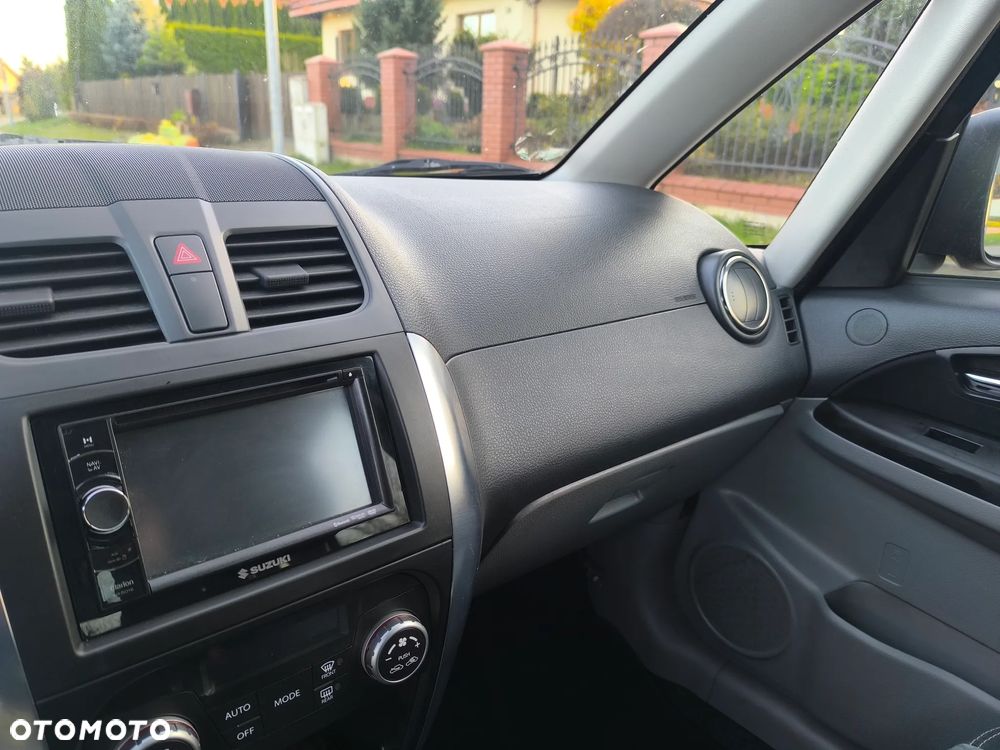 Suzuki SX4 1.6 VVT 4x2 Style - 35