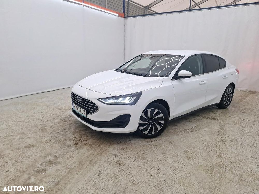 Ford Focus 1.0 EcoBoost Titanium - 1