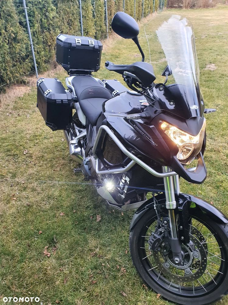 Honda VFR - 2