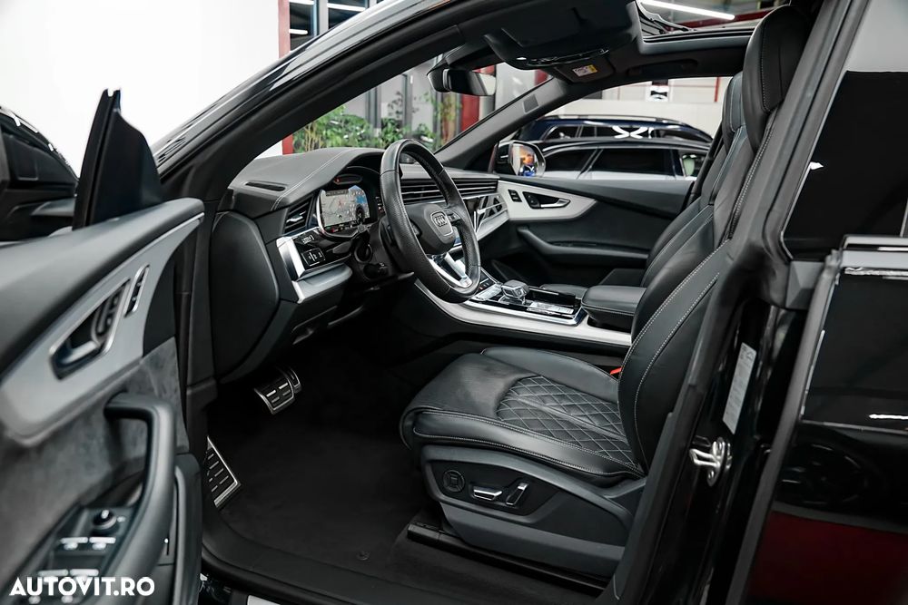 Audi Q8 55 TFSIe quattro tiptronic - 4