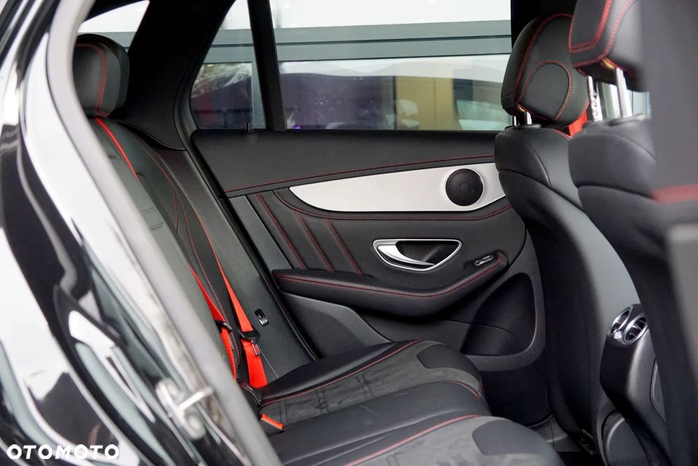 Mercedes-Benz GLC AMG 43 4Matic 9G-TRONIC - 24